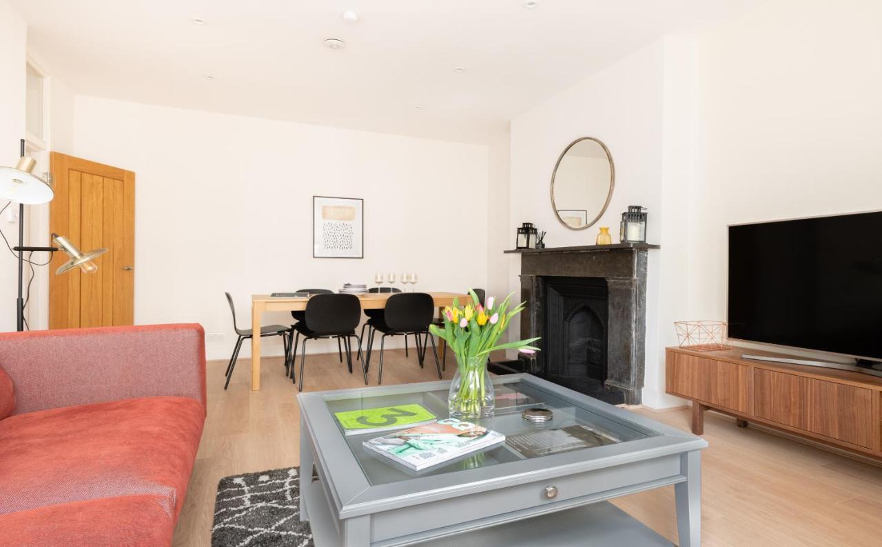 شقة لندن  في The Chelsea Arms - Bright 3Bdr With Garden & Private Parking المظهر الخارجي الصورة